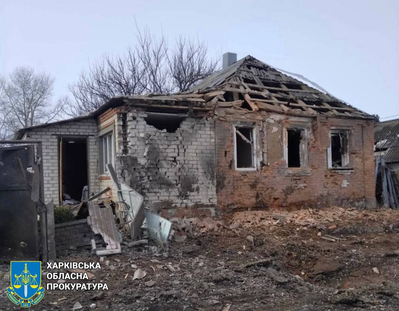 Артиллерийский обстрел пгт Золочев в Харьковской области